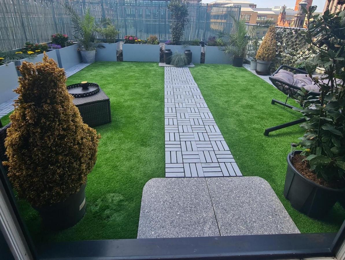 Luxury 9Ine Penthouse With Garden & Jacuzzi Apartment Birmingham Exterior photo